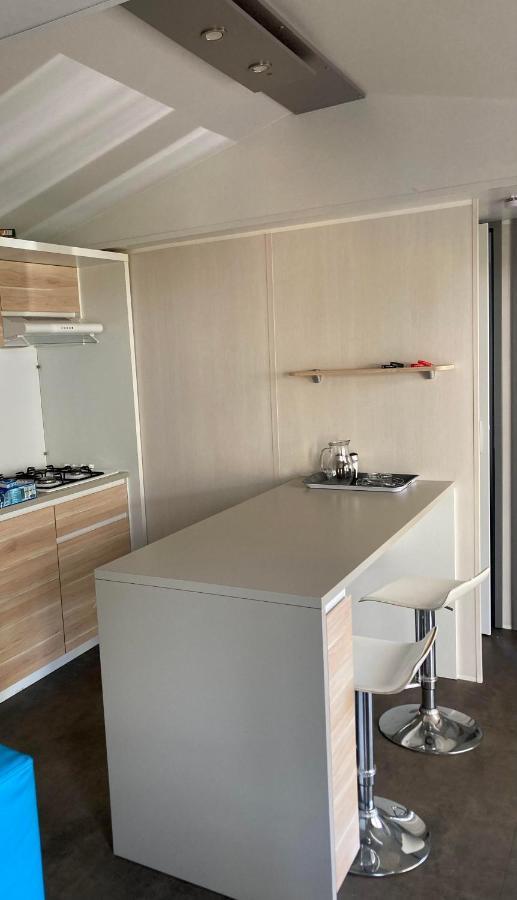 Camping 5* - Biscarosse Lac - Mobilhome 2 Chambres - 4 Personnes บิสการ์รอส ภายนอก รูปภาพ